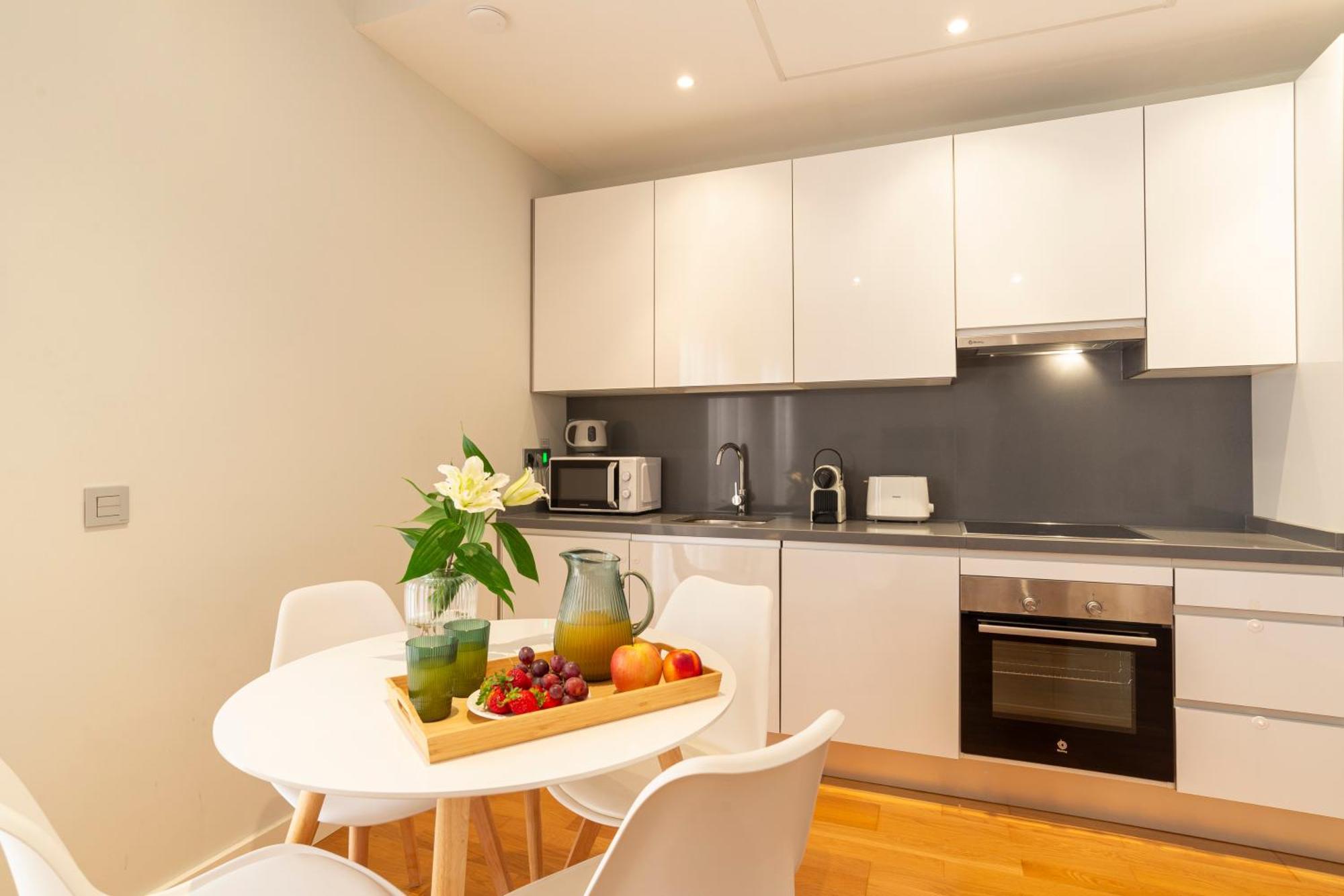 Souviron & Old Town By Ele Apartments Malaga Ngoại thất bức ảnh