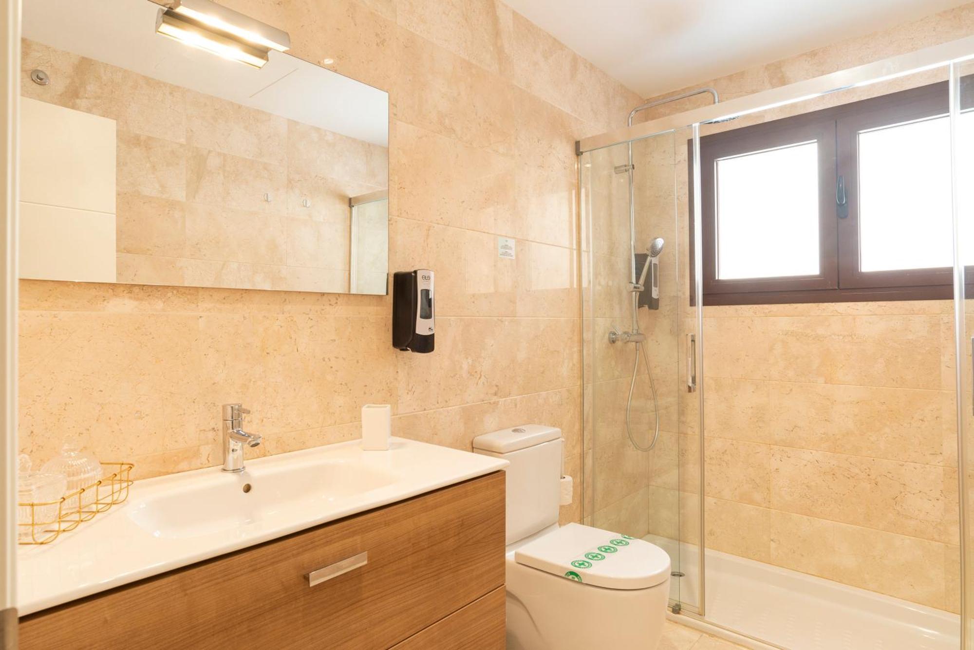 Souviron & Old Town By Ele Apartments Malaga Ngoại thất bức ảnh